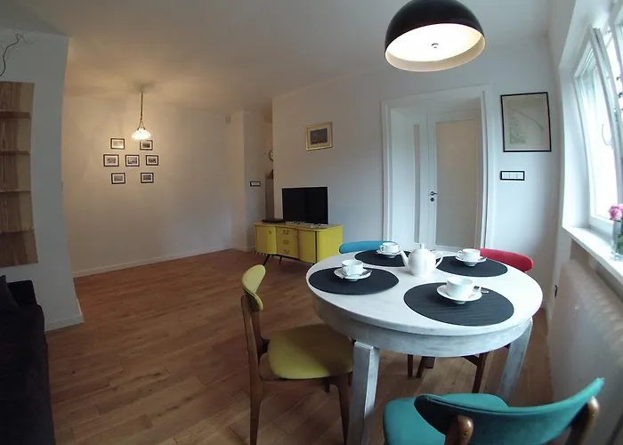 Black & White W Centrum Gdyni Iii