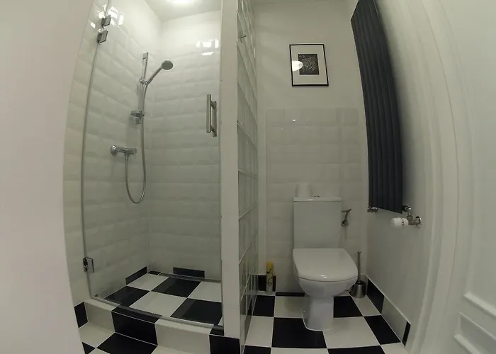 Black & White W Centrum Gdyni Iii Apartman *